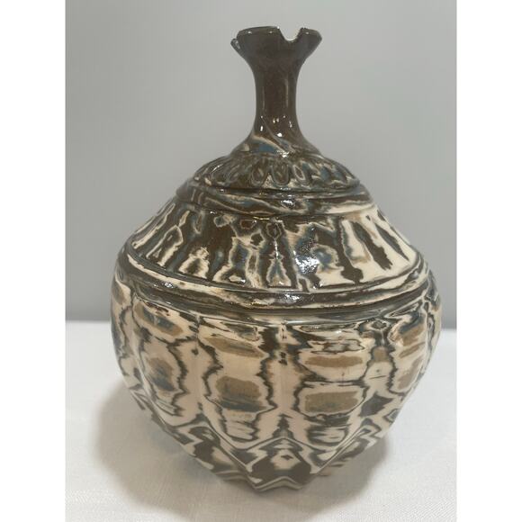 Hand Thrown Carved Agateware Pottery 8.25" Vase Blue Brown Cream Clay - Picture 3 of 13